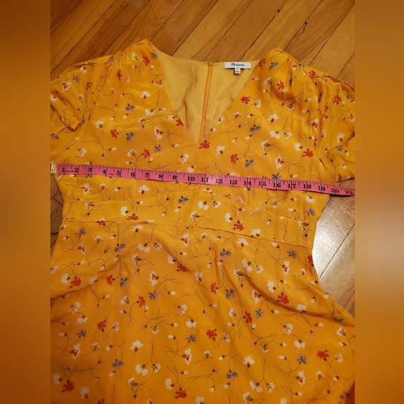 Madewell Silk Belladonna yellow orange mini dress. Carnations, floral. 14. Plus. - Picture 7 of 11